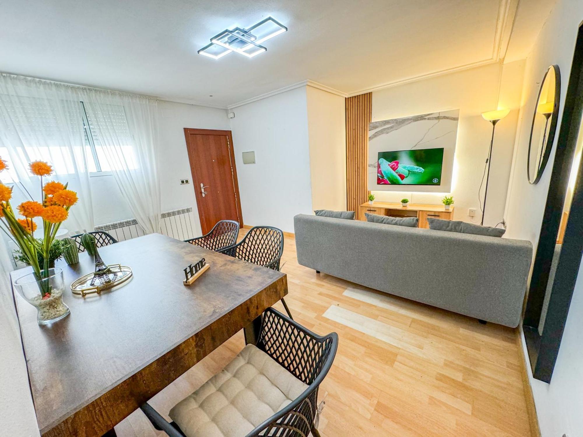 El Angel Del Pilar Turistea Apartment Zaragoza Bagian luar foto